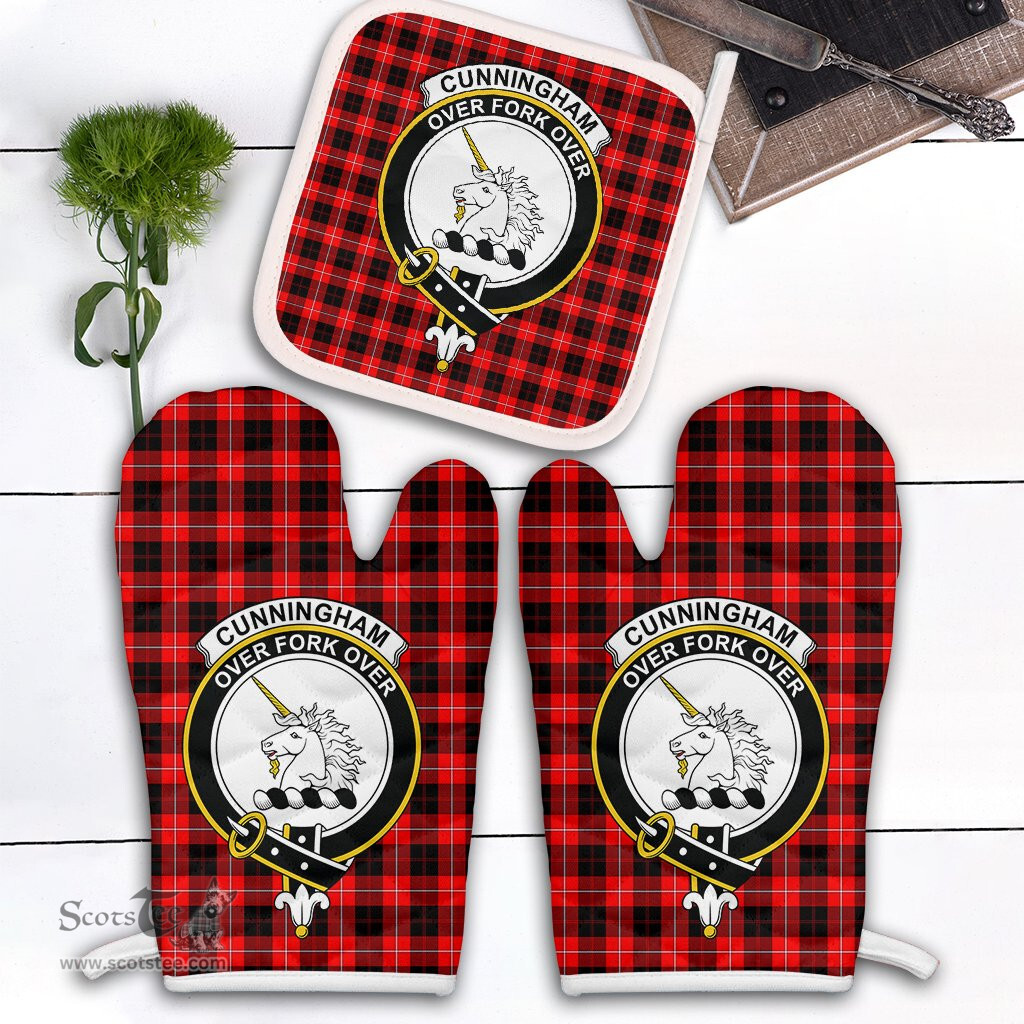 Scottish Cunningham Modern Clan Crest Tartan Oven Mitt And Pot Holder Set (2 Oven Mitts + 1 Pot Holder)