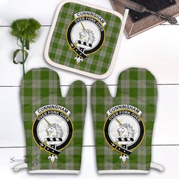 Scottish Cunningham Dress Green Dancers Clan Crest Tartan Oven Mitt And Pot Holder Set (2 Oven Mitts + 1 Pot Holder)