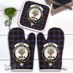 Scottish Nairn Clan Crest Tartan Oven Mitt And Pot Holder Set (2 Oven Mitts + 1 Pot Holder)