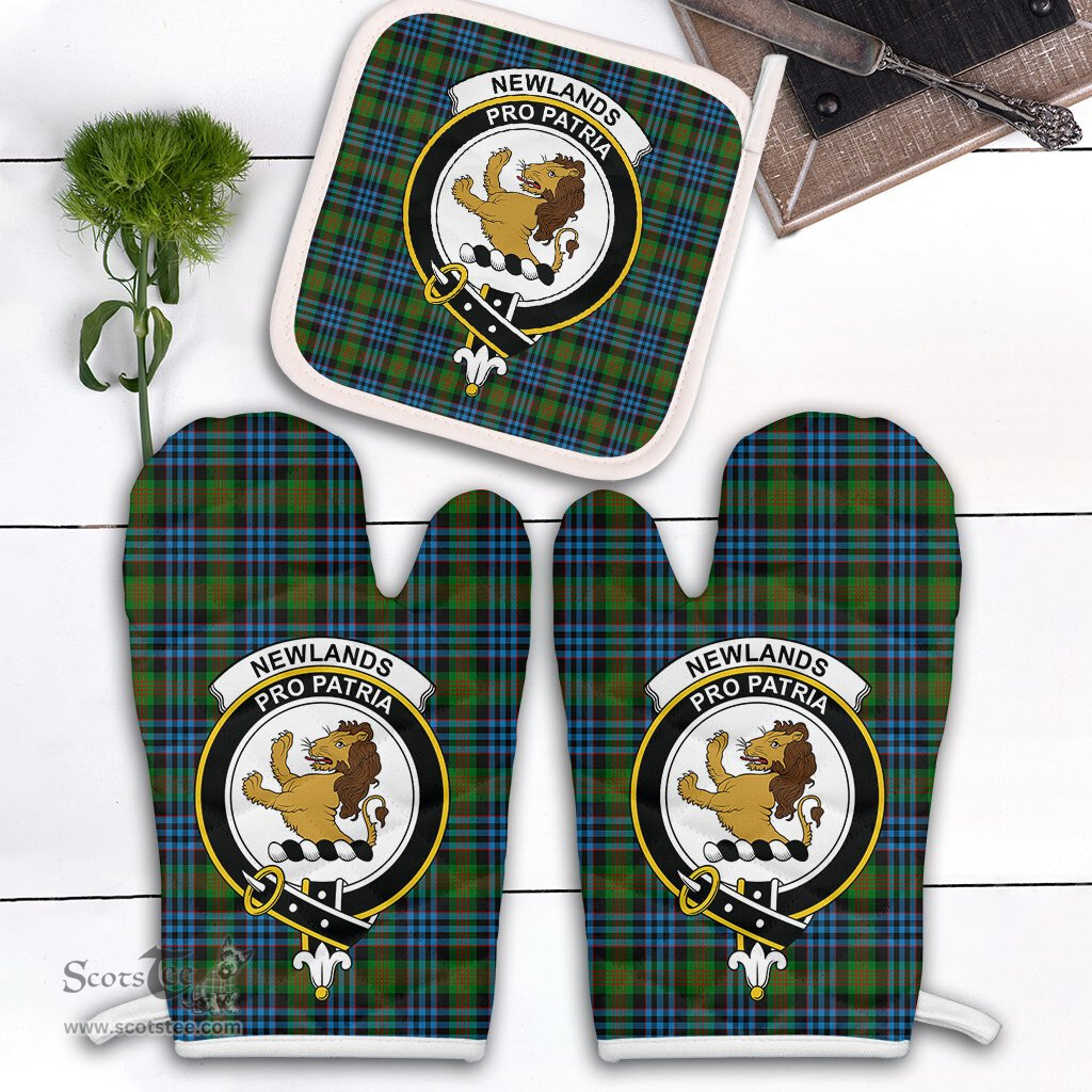 Scottish Newlands Of Lauriston Clan Crest Tartan Oven Mitt And Pot Holder Set (2 Oven Mitts + 1 Pot Holder)