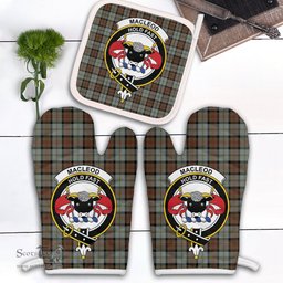 Scottish MacLeod Of Harris Weathered Clan Crest Tartan Oven Mitt And Pot Holder Set (2 Oven Mitts + 1 Pot Holder)