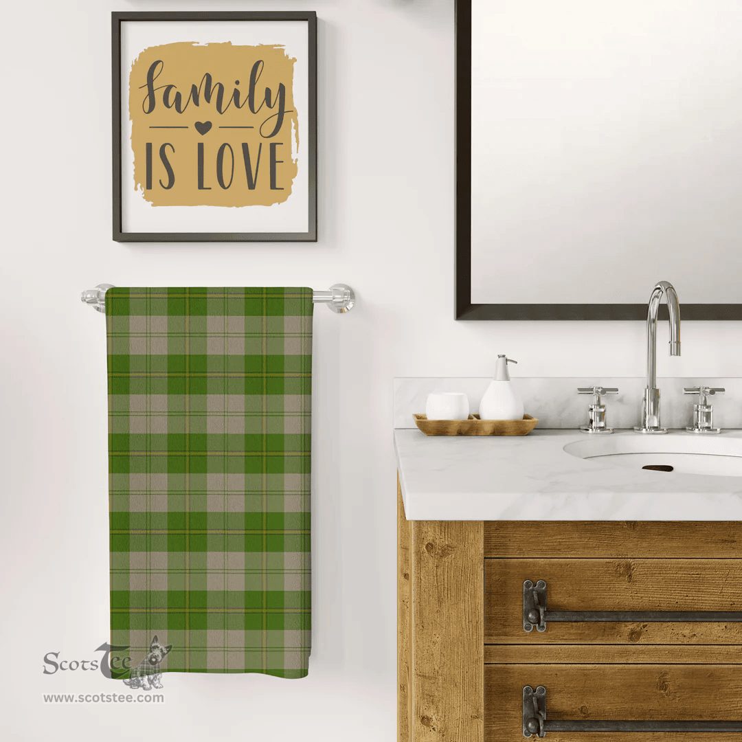 ScotsTee Shop Scottish Cunningham Dress Green Dancers Clan Tartan Bath Towel