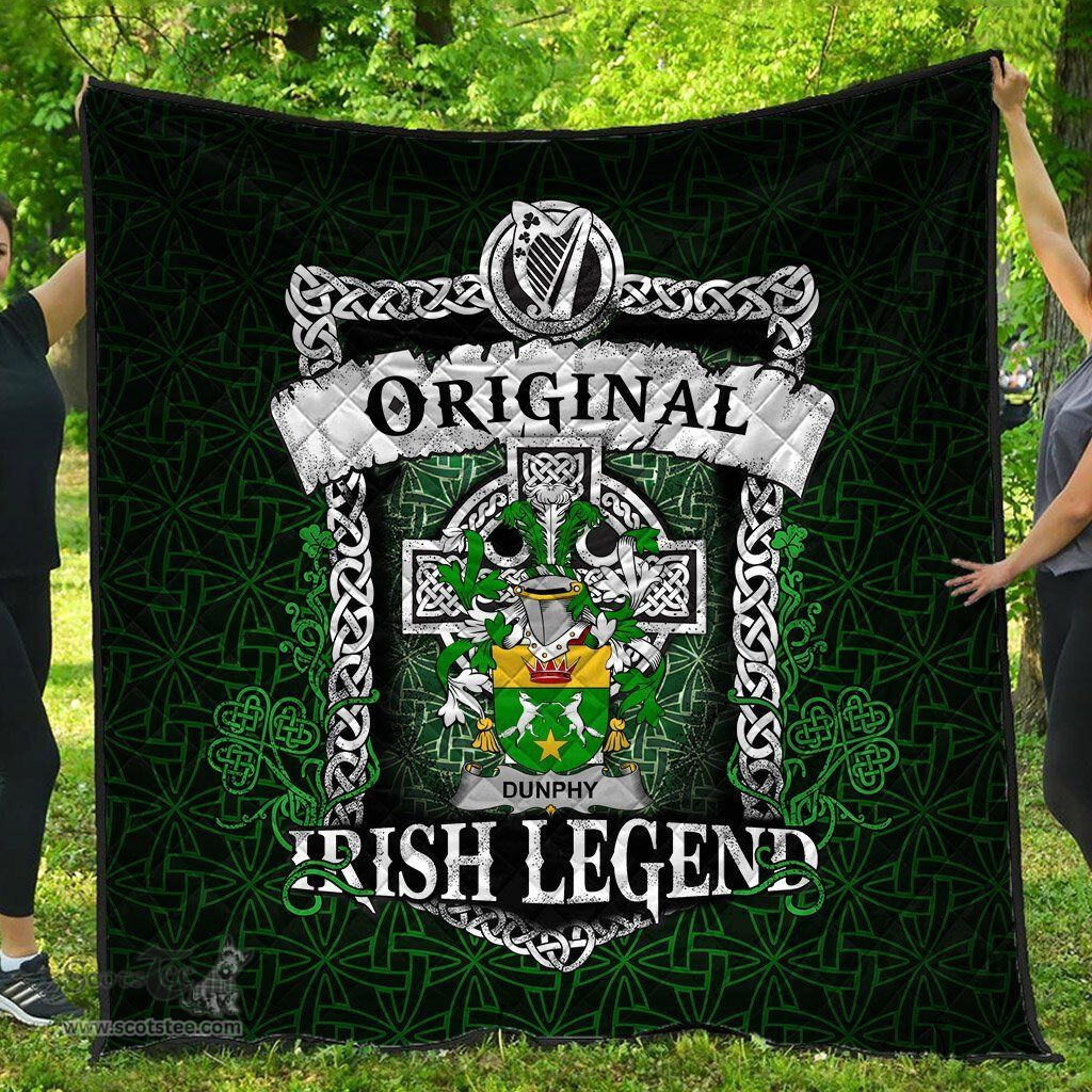 Irish Dunphy (Middle Temple - Burke's) Coat of Arms Family Crest Ireland Quilt Original Irish Legend Quilt