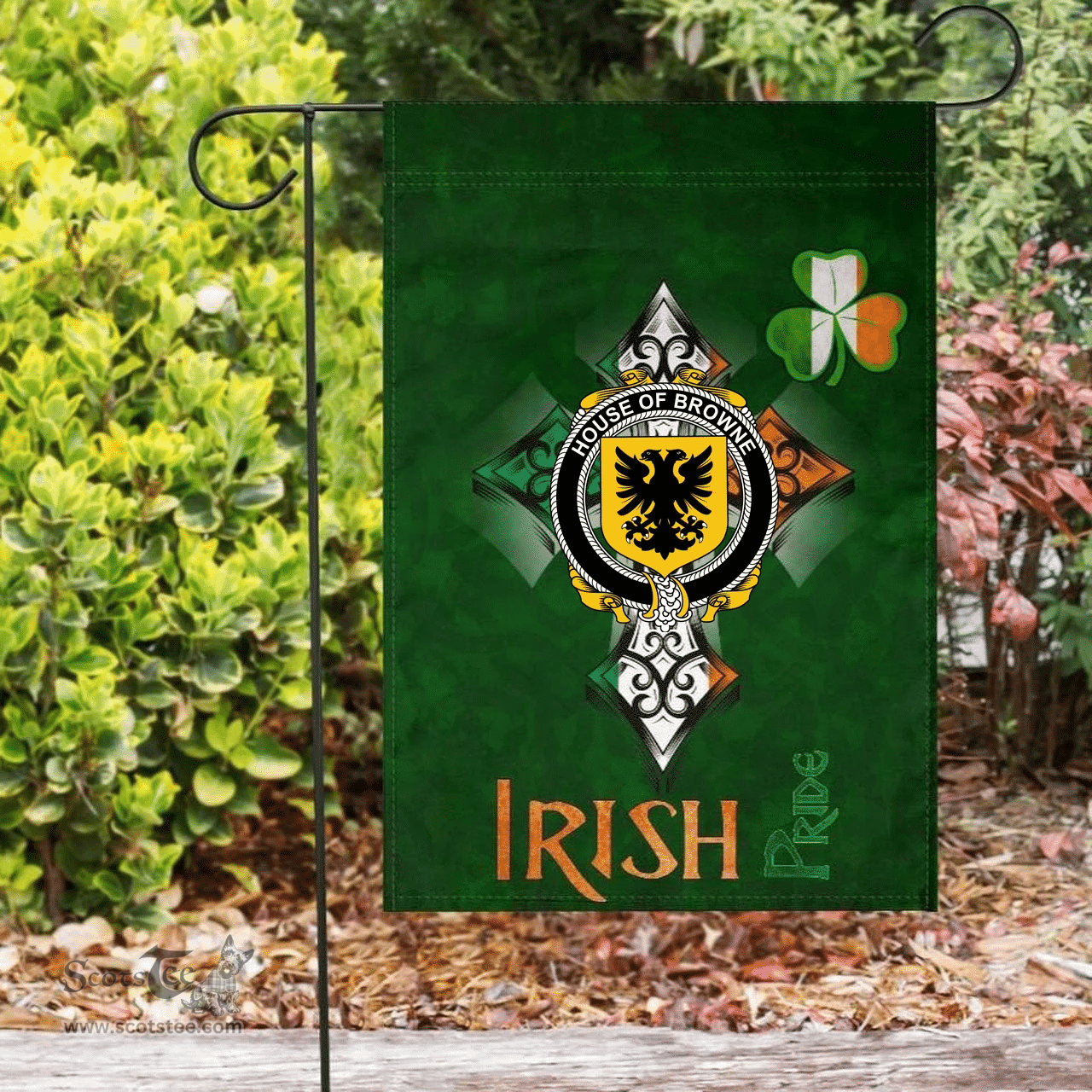 ScotsTee Shop Irish House of BROWNE Coat of Arms Irish Pride Garden Flag Shamrock Ireland Flag