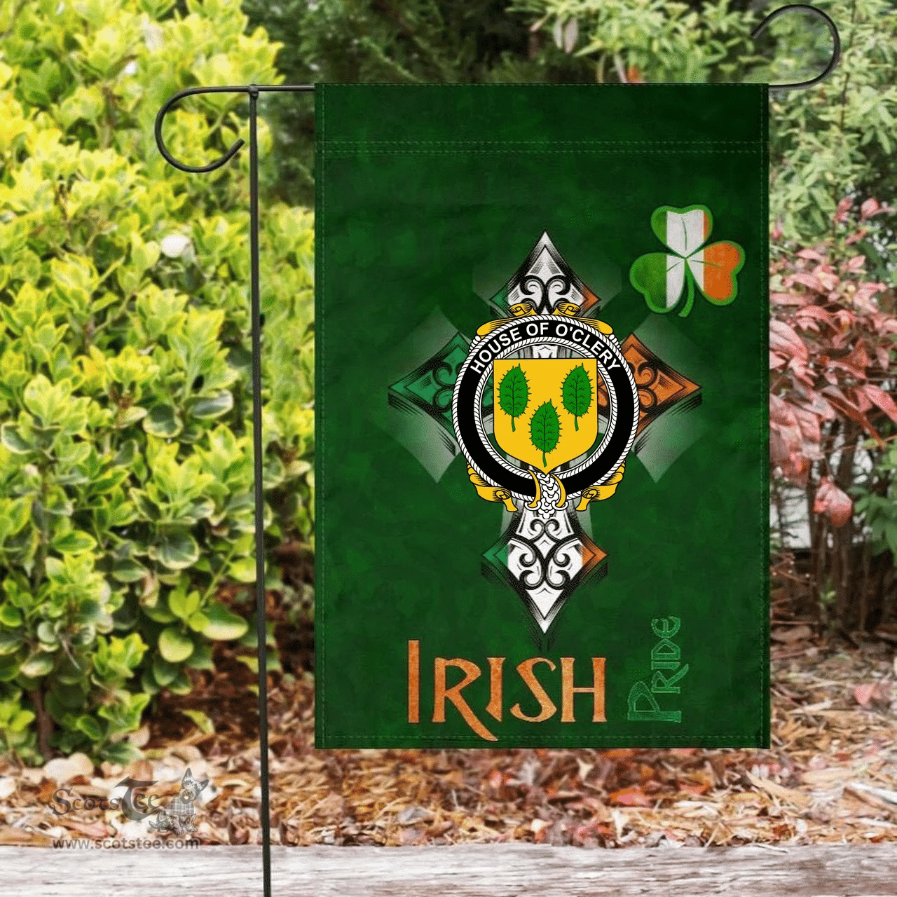 ScotsTee Shop Irish House of O'CLERY Coat of Arms Irish Pride Garden Flag Shamrock Ireland Flag
