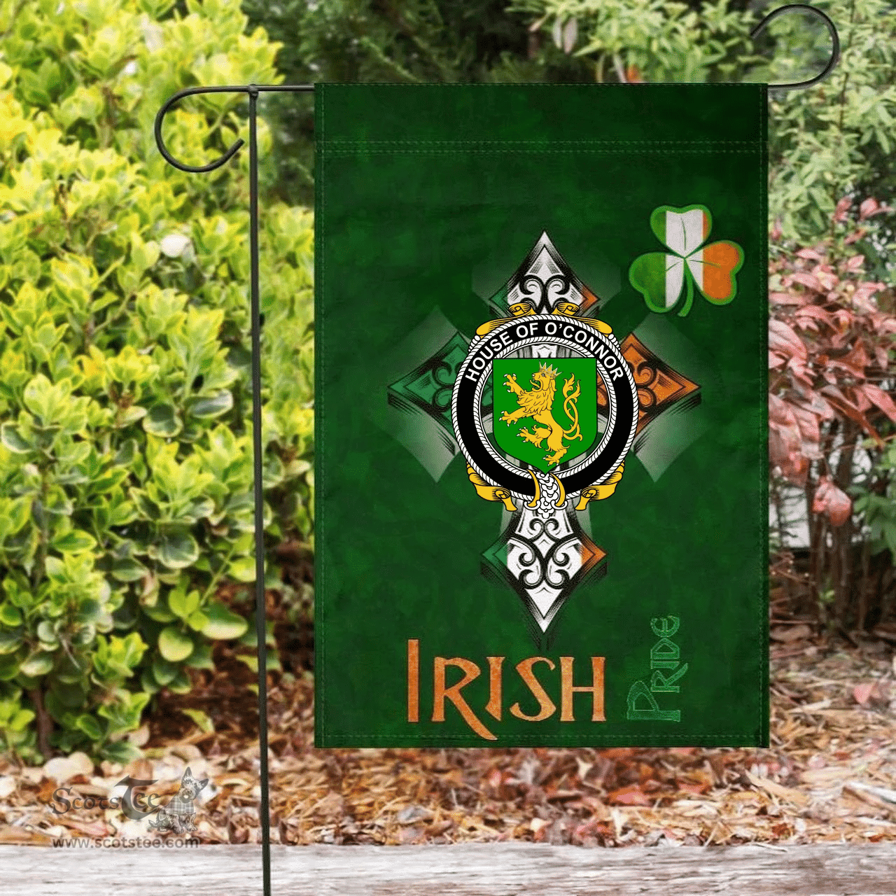 ScotsTee Shop Irish House of O'CONNOR (Kerry) Coat of Arms Irish Pride Garden Flag Shamrock Ireland Flag