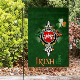 ScotsTee Shop Irish House of O'FINNEGAN Coat of Arms Irish Pride Garden Flag Shamrock Ireland Flag