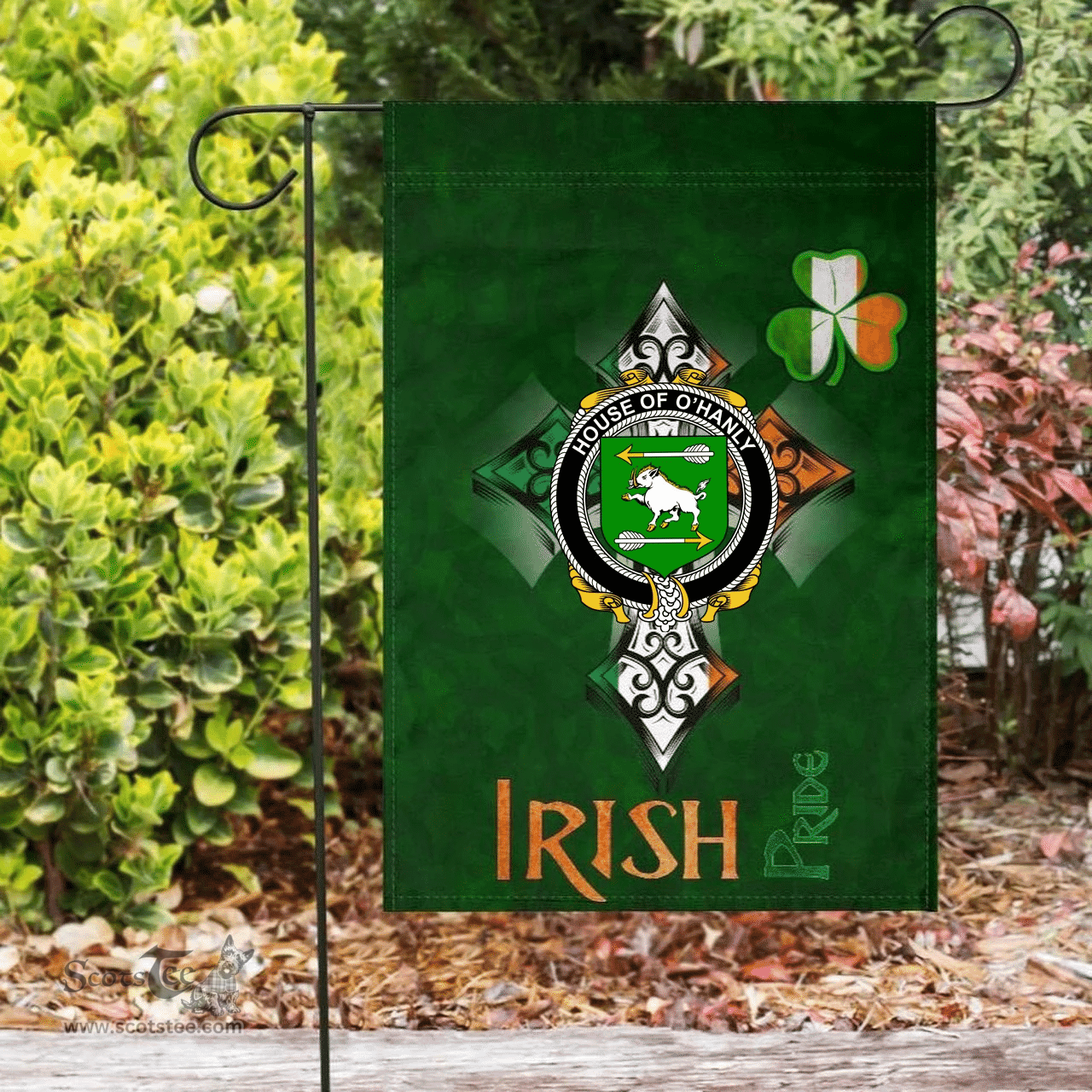 ScotsTee Shop Irish House of O'HANLY Coat of Arms Irish Pride Garden Flag Shamrock Ireland Flag