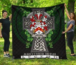ScotsTee Shop Irish Archer Coat of Arms Family Crest Ireland Quilt Ireland Legend Quilt