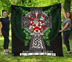 ScotsTee Shop Irish Agnew Coat of Arms Family Crest Ireland Quilt Ireland Legend Quilt