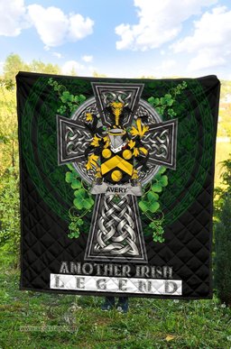 ScotsTee Shop Irish Avery Coat of Arms Family Crest Ireland Quilt Ireland Legend Quilt