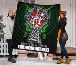 ScotsTee Shop Irish Cochlan or McCoughlan Coat of Arms Family Crest Ireland Quilt Ireland Legend Quilt