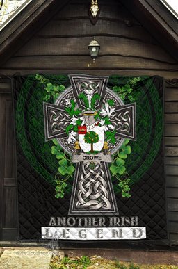 ScotsTee Shop Irish Crowe or McEnchroe Coat of Arms Family Crest Ireland Quilt Ireland Legend Quilt