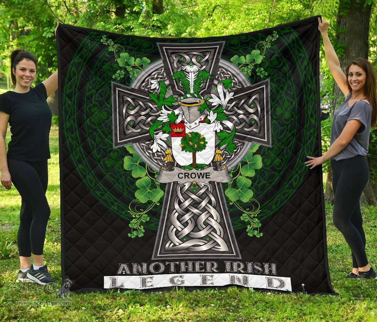 ScotsTee Shop Irish Crowe or McEnchroe Coat of Arms Family Crest Ireland Quilt Ireland Legend Quilt