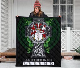 ScotsTee Shop Irish Davoren or O'Davoren Coat of Arms Family Crest Ireland Quilt Ireland Legend Quilt