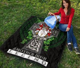ScotsTee Shop Irish Davoren or O'Davoren Coat of Arms Family Crest Ireland Quilt Ireland Legend Quilt