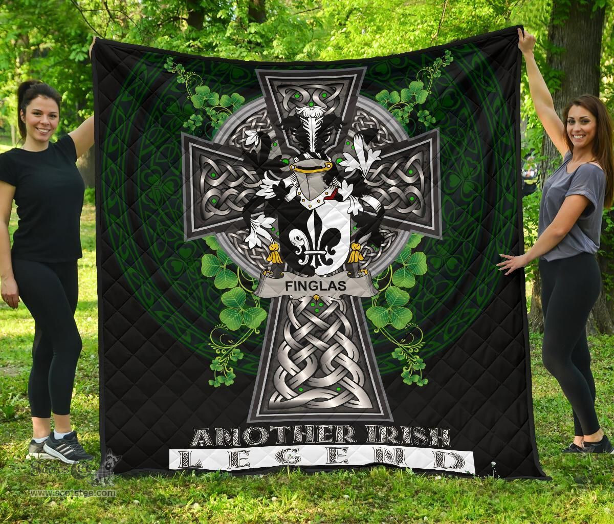 ScotsTee Shop Irish Finglas Coat of Arms Family Crest Ireland Quilt Ireland Legend Quilt