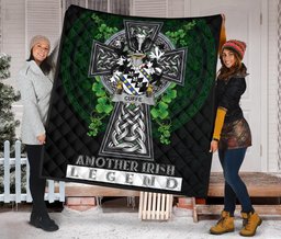 ScotsTee Shop Irish Cuffe Coat of Arms Family Crest Ireland Quilt Ireland Legend Quilt