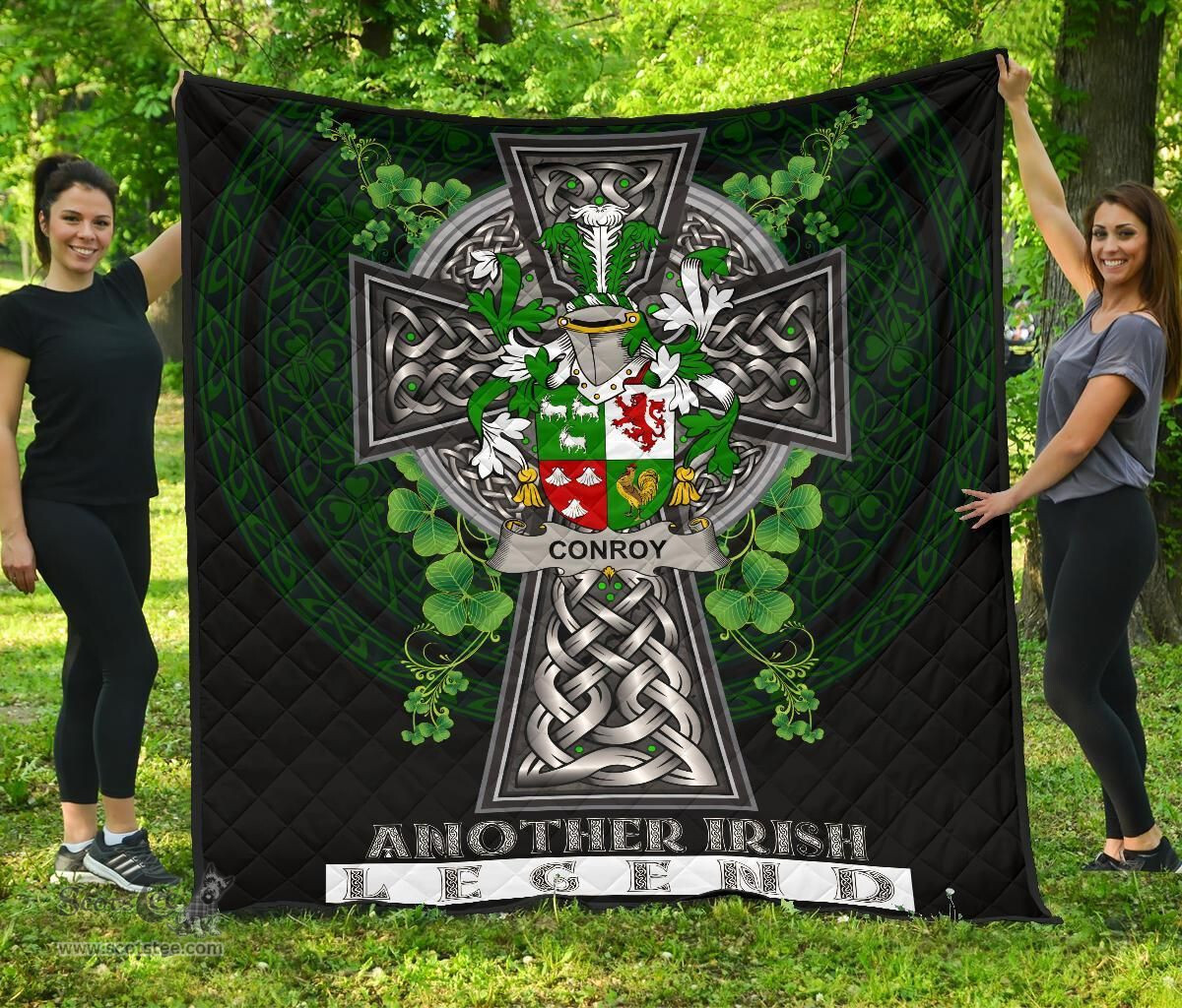 ScotsTee Shop Irish Conroy or O'Conry Coat of Arms Family Crest Ireland Quilt Ireland Legend Quilt