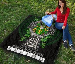 ScotsTee Shop Irish Farrell or O'Ferrell Coat of Arms Family Crest Ireland Quilt Ireland Legend Quilt