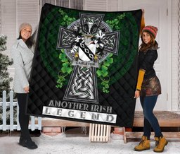 ScotsTee Shop Irish Carleton Coat of Arms Family Crest Ireland Quilt Ireland Legend Quilt