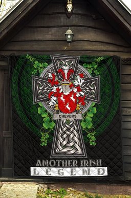 ScotsTee Shop Irish Chevers Coat of Arms Family Crest Ireland Quilt Ireland Legend Quilt