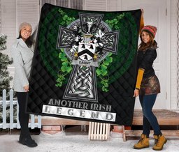 ScotsTee Shop Irish Daunt Coat of Arms Family Crest Ireland Quilt Ireland Legend Quilt