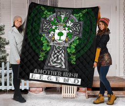 ScotsTee Shop Irish Finnerty or O'Finaghty Coat of Arms Family Crest Ireland Quilt Ireland Legend Quilt