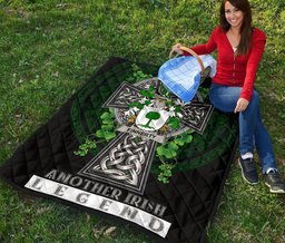 ScotsTee Shop Irish Finnerty or O'Finaghty Coat of Arms Family Crest Ireland Quilt Ireland Legend Quilt