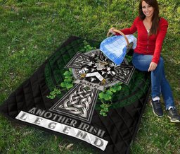 ScotsTee Shop Irish Bulkeley Coat of Arms Family Crest Ireland Quilt Ireland Legend Quilt