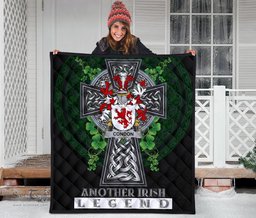 ScotsTee Shop Irish Condon Coat of Arms Family Crest Ireland Quilt Ireland Legend Quilt