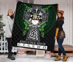 ScotsTee Shop Irish Lawless Coat of Arms Family Crest Ireland Quilt Ireland Legend Quilt