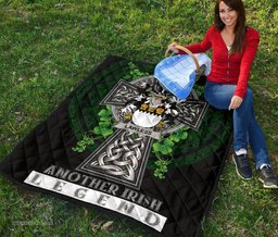 ScotsTee Shop Irish Lawless Coat of Arms Family Crest Ireland Quilt Ireland Legend Quilt