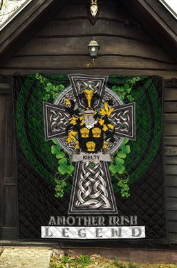 ScotsTee Shop Irish Kielty ot O'Quilty Coat of Arms Family Crest Ireland Quilt Ireland Legend Quilt