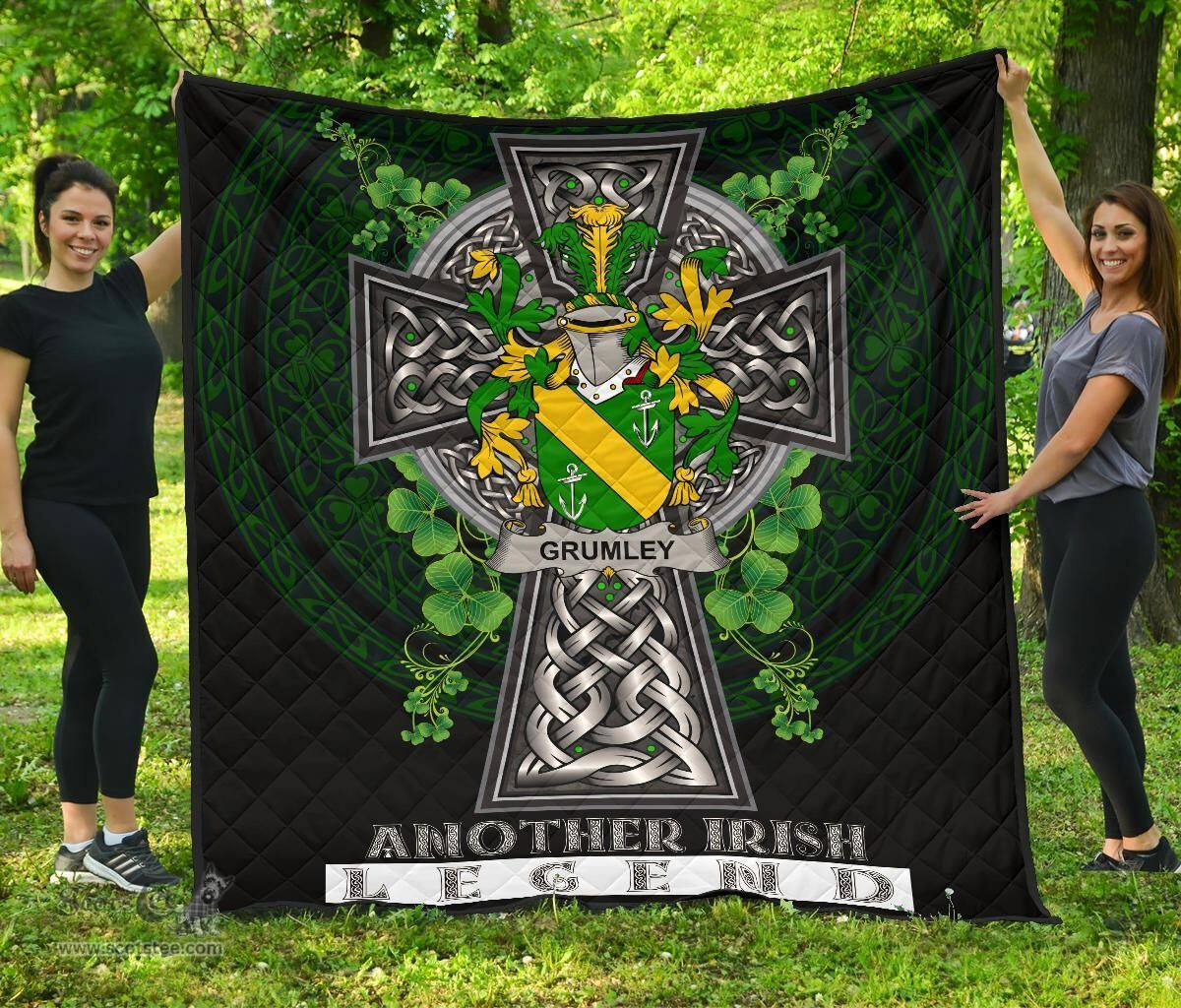 ScotsTee Shop Irish Grumley Coat of Arms Family Crest Ireland Quilt Ireland Legend Quilt