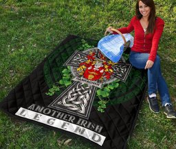 ScotsTee Shop Irish Hanraghan or O'Hanraghan Coat of Arms Family Crest Ireland Quilt Ireland Legend Quilt