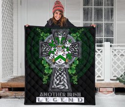 ScotsTee Shop Irish Foster Coat of Arms Family Crest Ireland Quilt Ireland Legend Quilt