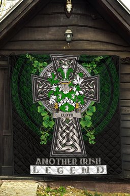 ScotsTee Shop Irish Lloyd Coat of Arms Family Crest Ireland Quilt Ireland Legend Quilt