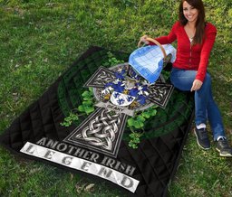ScotsTee Shop Irish Geary or O'Geary Coat of Arms Family Crest Ireland Quilt Ireland Legend Quilt