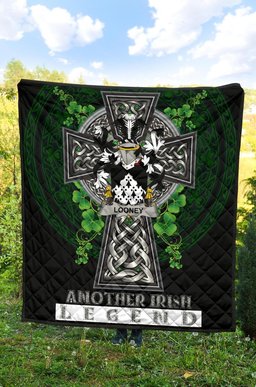ScotsTee Shop Irish Looney or O'Lunney Coat of Arms Family Crest Ireland Quilt Ireland Legend Quilt