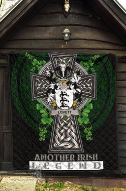 ScotsTee Shop Irish Lovett Coat of Arms Family Crest Ireland Quilt Ireland Legend Quilt