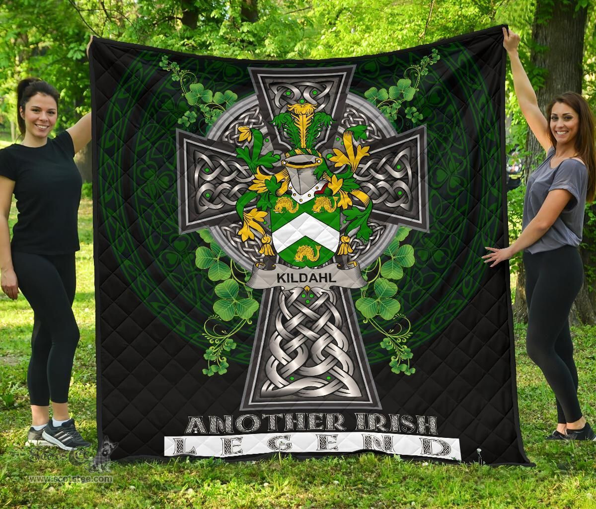 ScotsTee Shop Irish Kildahl Coat of Arms Family Crest Ireland Quilt Ireland Legend Quilt
