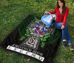 ScotsTee Shop Irish Heyland Coat of Arms Family Crest Ireland Quilt Ireland Legend Quilt