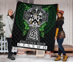 ScotsTee Shop Irish Lee or O'Lee Coat of Arms Family Crest Ireland Quilt Ireland Legend Quilt