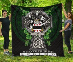 ScotsTee Shop Irish Lill Coat of Arms Family Crest Ireland Quilt Ireland Legend Quilt