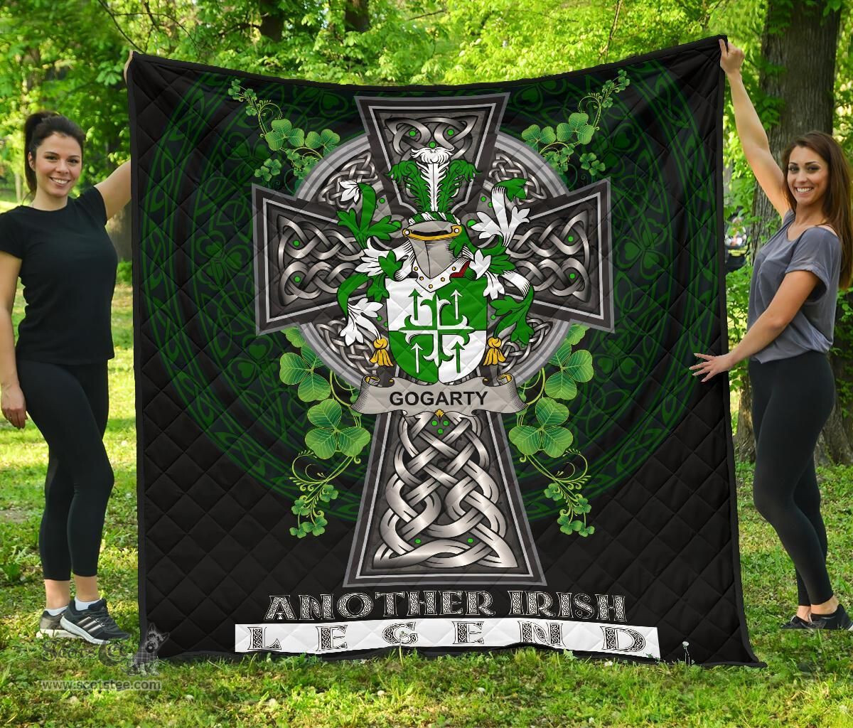ScotsTee Shop Irish Gogarty Coat of Arms Family Crest Ireland Quilt Ireland Legend Quilt