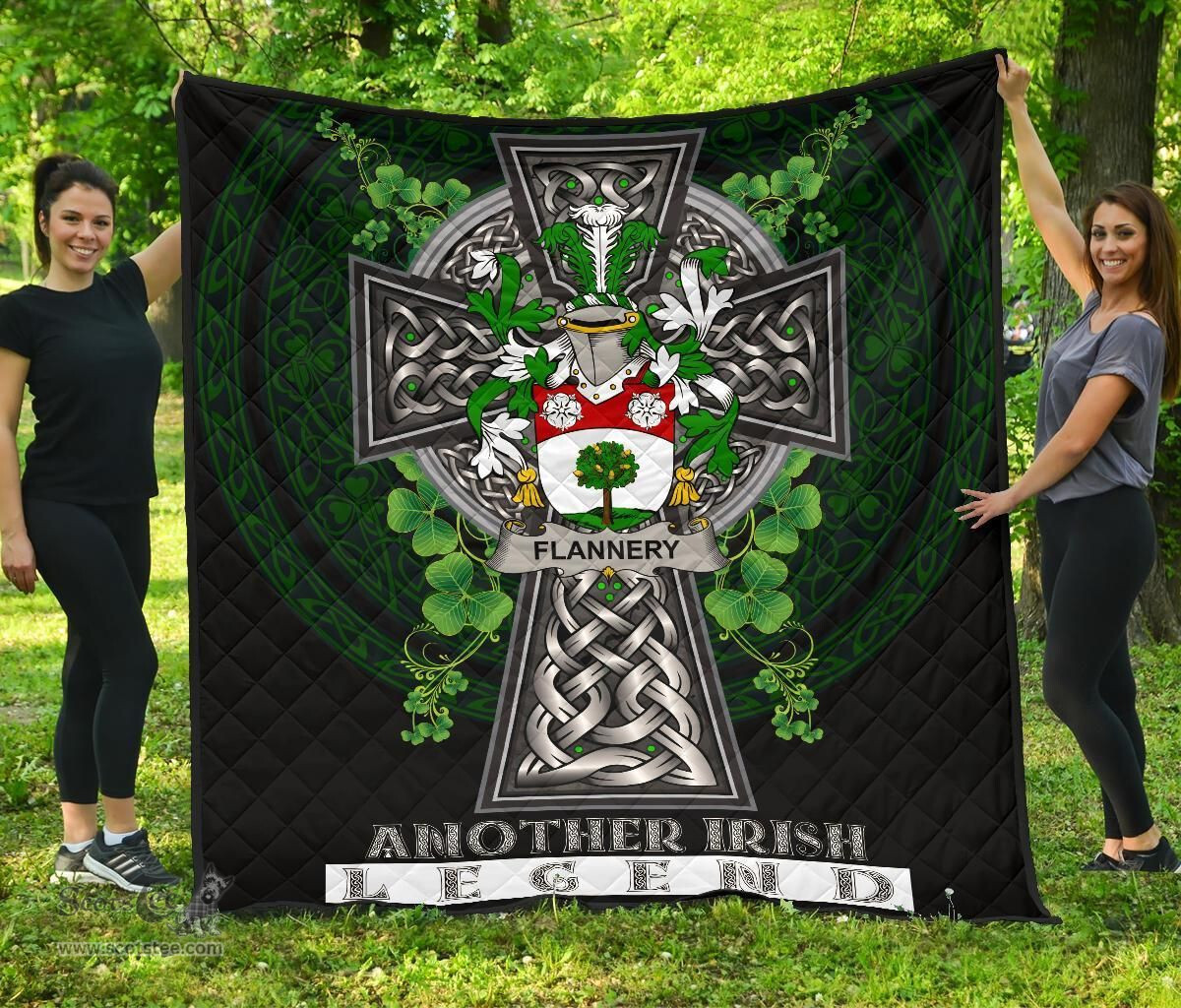 ScotsTee Shop Irish Flannery or O'Flannery Coat of Arms Family Crest Ireland Quilt Ireland Legend Quilt