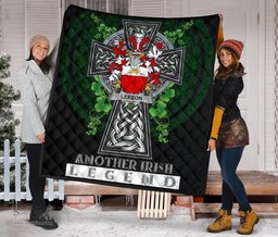 ScotsTee Shop Irish Leeson Coat of Arms Family Crest Ireland Quilt Ireland Legend Quilt