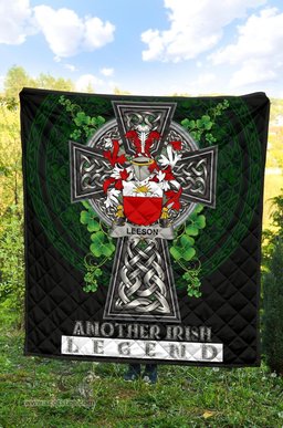 ScotsTee Shop Irish Leeson Coat of Arms Family Crest Ireland Quilt Ireland Legend Quilt