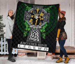 ScotsTee Shop Irish Gillman Coat of Arms Family Crest Ireland Quilt Ireland Legend Quilt